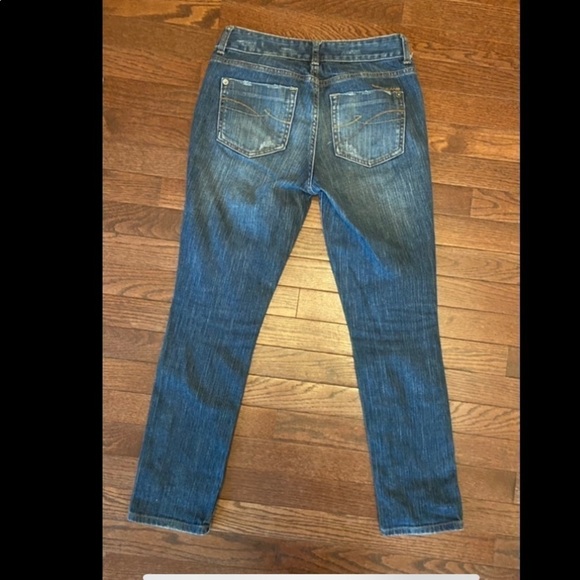 DKNY Women's Petite Medium Wash Skinny Tapered Leg Jeans Size 2L Mid Rise - Picture 2 of 10